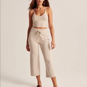 Abercrombie cropped wide leg sweater pants